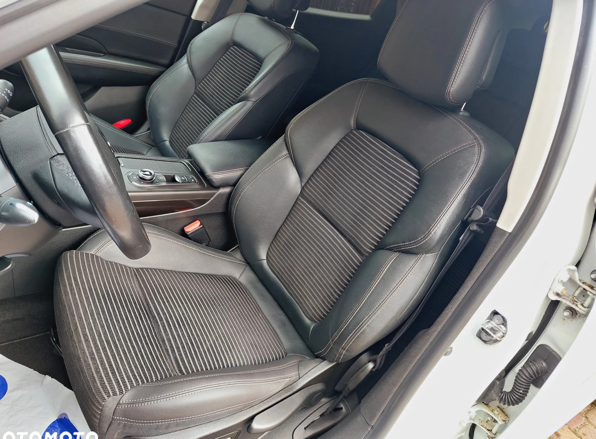 Renault Talisman cena 69900 przebieg: 166000, rok produkcji 2019 z Zawiercie małe 781